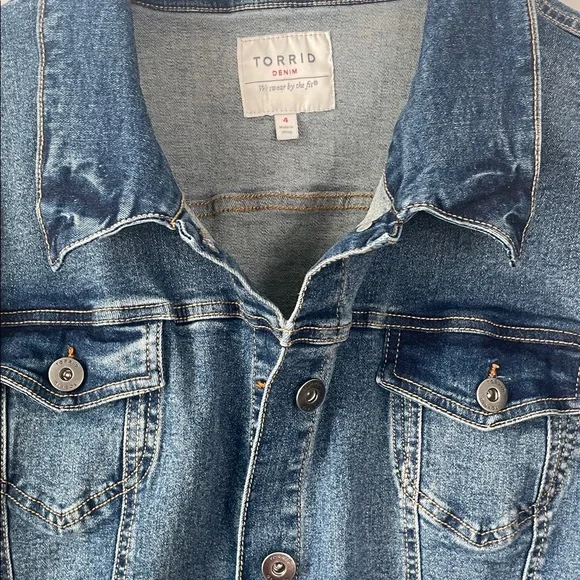 Torrid Classic Blue Jean Jacket 98%cotton - Picture 7 of 13
